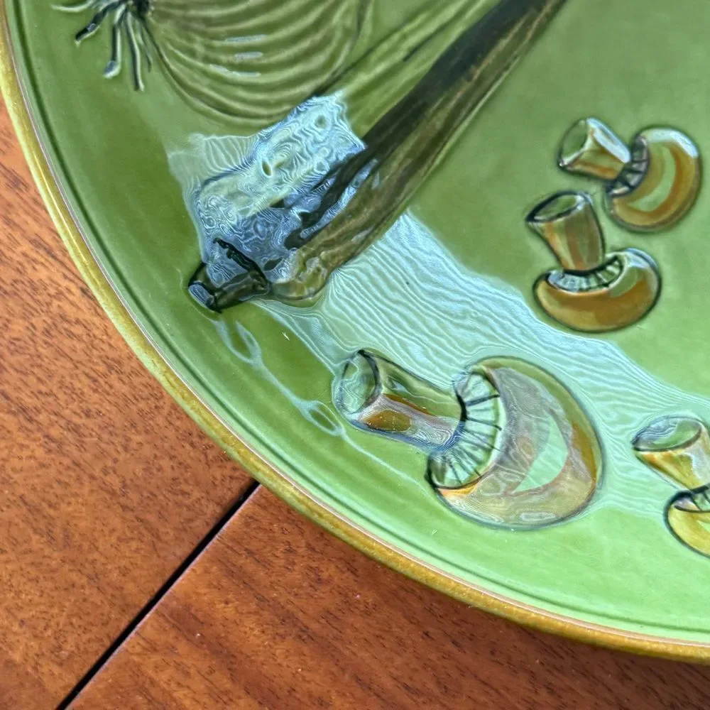 Vintage 1971 Los Angeles Potteries #514 Large 14.5” Pasta Bowl Raised Vegetables